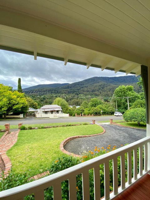 Warburton House - eAccommodation 2