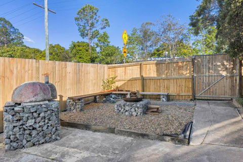 Warm And Cozy Cottage House - eAccommodation 1