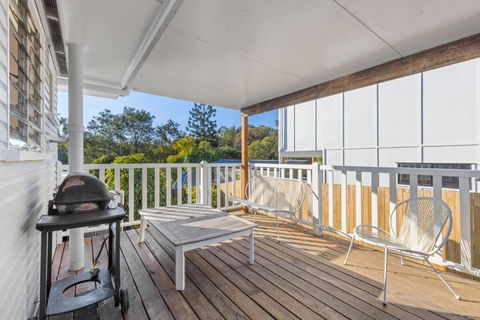 Warm And Cozy Cottage House - eAccommodation 2