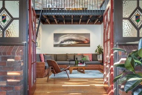 Warners Way At Bondi Beach - By Betina King - eAccommodation 2