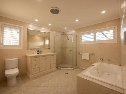 Water Front 5B4B Dream House With French And Bali Style - eAccommodation 1