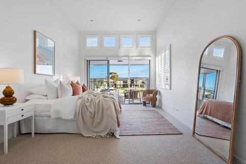 Waterfront Martha Cove Getaway 250m From Beach - eAccommodation 2