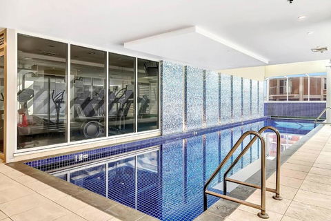 Waterfront Resort-Style Living At Glenelg Beach - eAccommodation 3