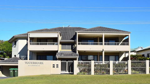 Watermark Apartment 1 - Bring Your Own Linen. - eAccommodation 0