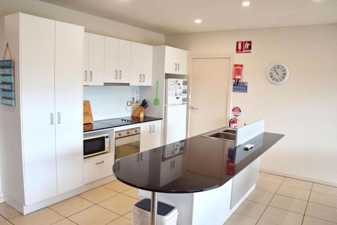 Watermark Apartment 2 - Bring Your Own Linen. - eAccommodation 1