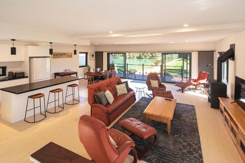 Waterside One - eAccommodation 1