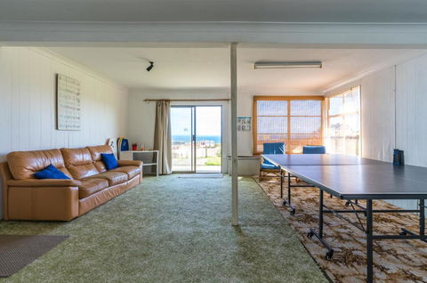 Watts Surf Shack In Gracetown - eAccommodation 1