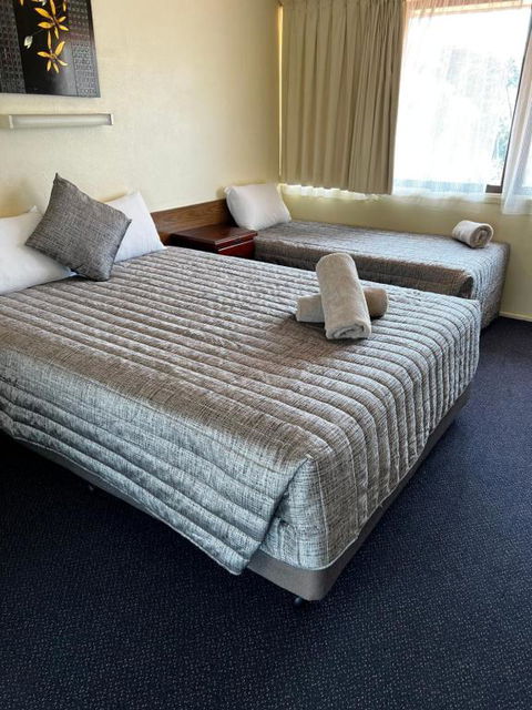 Y Motels Gympie - eAccommodation 1