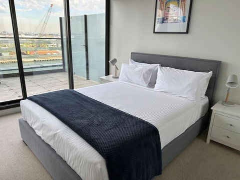 Wyndel Apartments One Bedroom Mel883col2405N - eAccommodation 0