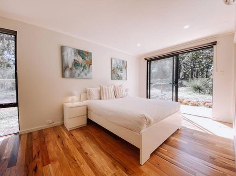 Wren Studio - Private One-Bedroom Studio Nestled In Bushland - eAccommodation 1