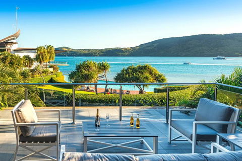 Yacht Club Villa 6 On Hamilton Island - Oceanviews, 2 X Buggies & Valet Service - eAccommodation 2