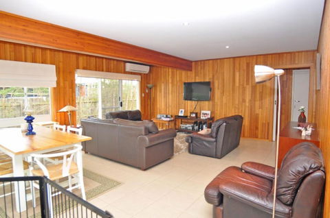 Welcome Break Pet Friendly - eAccommodation 2