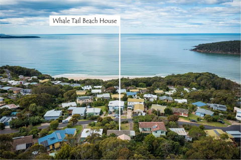 Whale Tail Beach House - eAccommodation 1