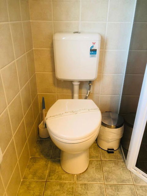 White Manor Motel - eAccommodation 3