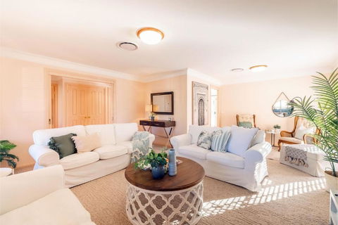 White Sands, 14 Whitesands Road - Pet Friendly & Air Con - eAccommodation 2