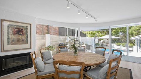 Whitecaps - Pearl Beach - eAccommodation 0