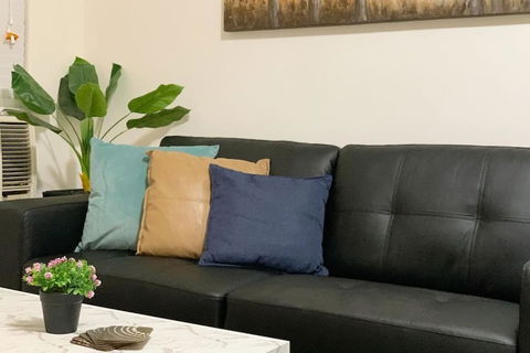 Wifi, 2 Air-cons, Campbelltown Courtyard West - eAccommodation 1