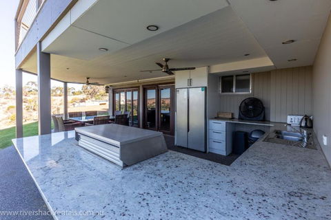 Willowdene Shack 8 Aruma River Resort - eAccommodation 0