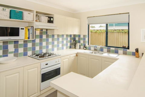 Wills Retreat - eAccommodation 2