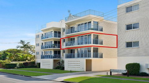 Windbourne Unit 4 Golden Beach QLD - eAccommodation 0