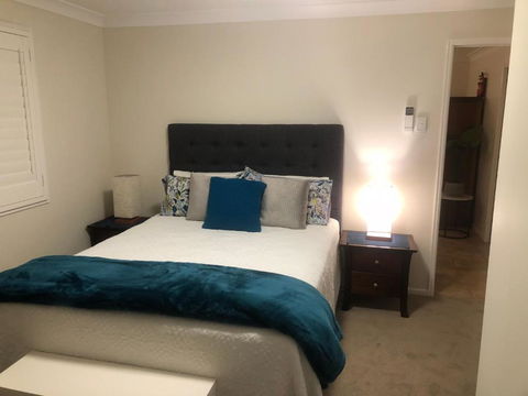 Woodford Gardens - eAccommodation 0