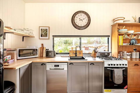 Woodmans Cottage 24, Gold Coast Hinterland - eAccommodation 3