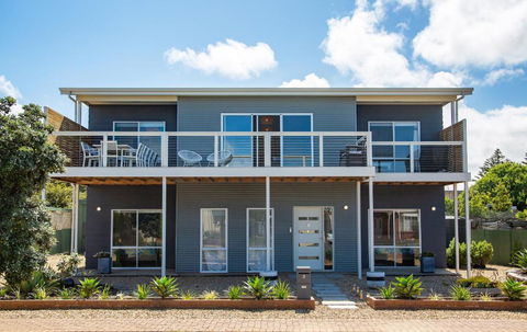 Xanadu - Aldinga Beach - C21 SouthCoast Holidays - eAccommodation 0