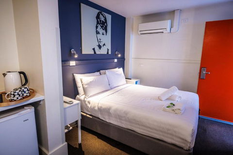 YHA Melbourne Central - eAccommodation 1