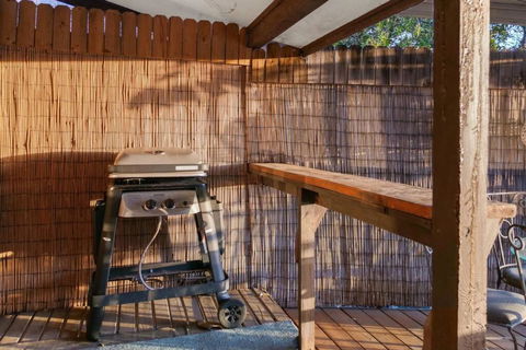 Waterfront Cottage Haven Near Shellharbour Beach - eAccommodation 3