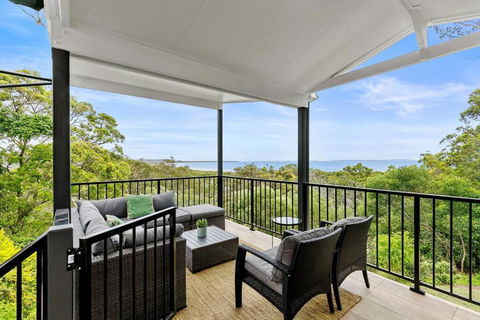 YARABIN - Luxury Home With Ocean Views - eAccommodation 0