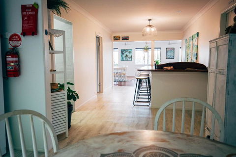 Yeppoon Beachhouse - eAccommodation 1