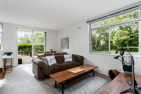 YNG03 - Cremorne - Young Street - eAccommodation 0