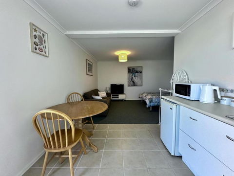 Your Mira Mar Hide Away - eAccommodation 2