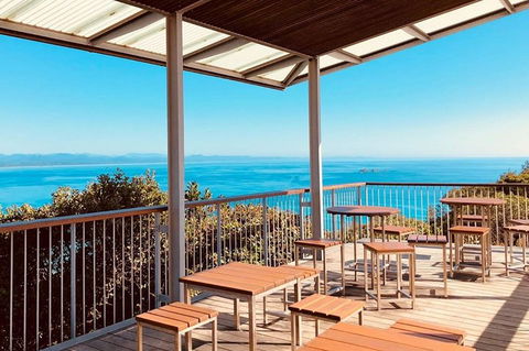 Luxury Hinterland Tour - eAccommodation 1