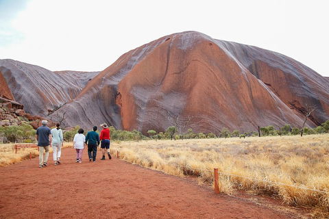 Ayers Rock Combo: Uluru Base And Sunset Plus Uluru Sunrise And Kata Tjuta With An Optional BBQ Dinner Or Kings Canyon Day Trip - eAccommodation 3