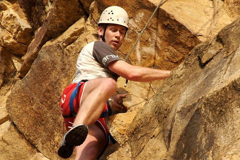 Rock Climbing At The Kangaroo Point Cliffs In Brisbane - eAccommodation 0