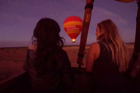 Early Morning Ballooning In Alice Springs - eAccommodation 1