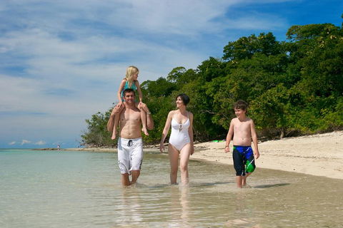 Green Island Discovery Including Glass Bottom Boat Tour Departing Cairns - eAccommodation 1