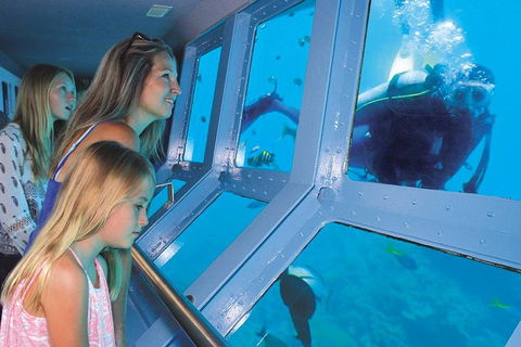Port Douglas - Cruise And 10 Minute Scenic Flight - eAccommodation 0