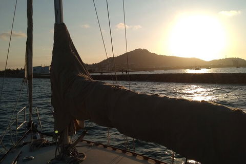 Townsville Small Group Sunset Sail Sailing Cruise Boat Tour Charter Hire - eAccommodation 2