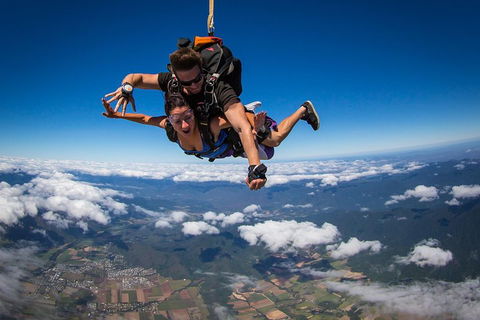 Reef And Rainforest Tandem Sky Dive In Cairns - eAccommodation 3