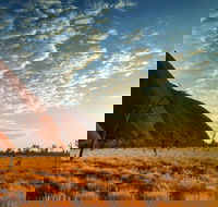 Highlights of Uluru Including Sunrise and Breakfast - eAccommodation