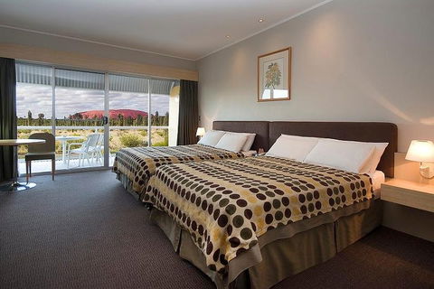 3-Day Uluru-Kata Tjuta And Kings Canyon 4WD Small-Group Eco-Tour From Alice Springs - eAccommodation 0