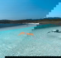 Lake McKenzie Full-Day Tour with Lunch from Hervey Bay - eAccommodation