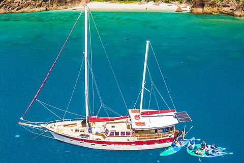 2-Day Whitsundays Sailing Adventure: SV Whitehaven - eAccommodation 5