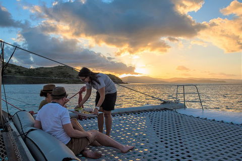 Sunset Sail In The Whitsundays - eAccommodation 2