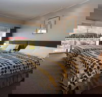 3-Day Uluru-Kata Tjuta and Kings Canyon 4WD Small-Group Eco-Tour from Alice Springs - eAccommodation