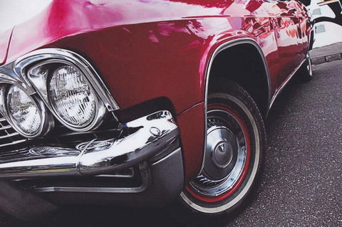 CHEVY CONVERTIBLE Package For 2 People- Wine Lunch Cheese & Chocolate From Melb. - eAccommodation 2