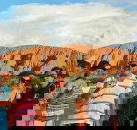 Ayers Rock Day Trip from Alice Springs Including Uluru Kata Tjuta and Sunset BBQ Dinner - eAccommodation